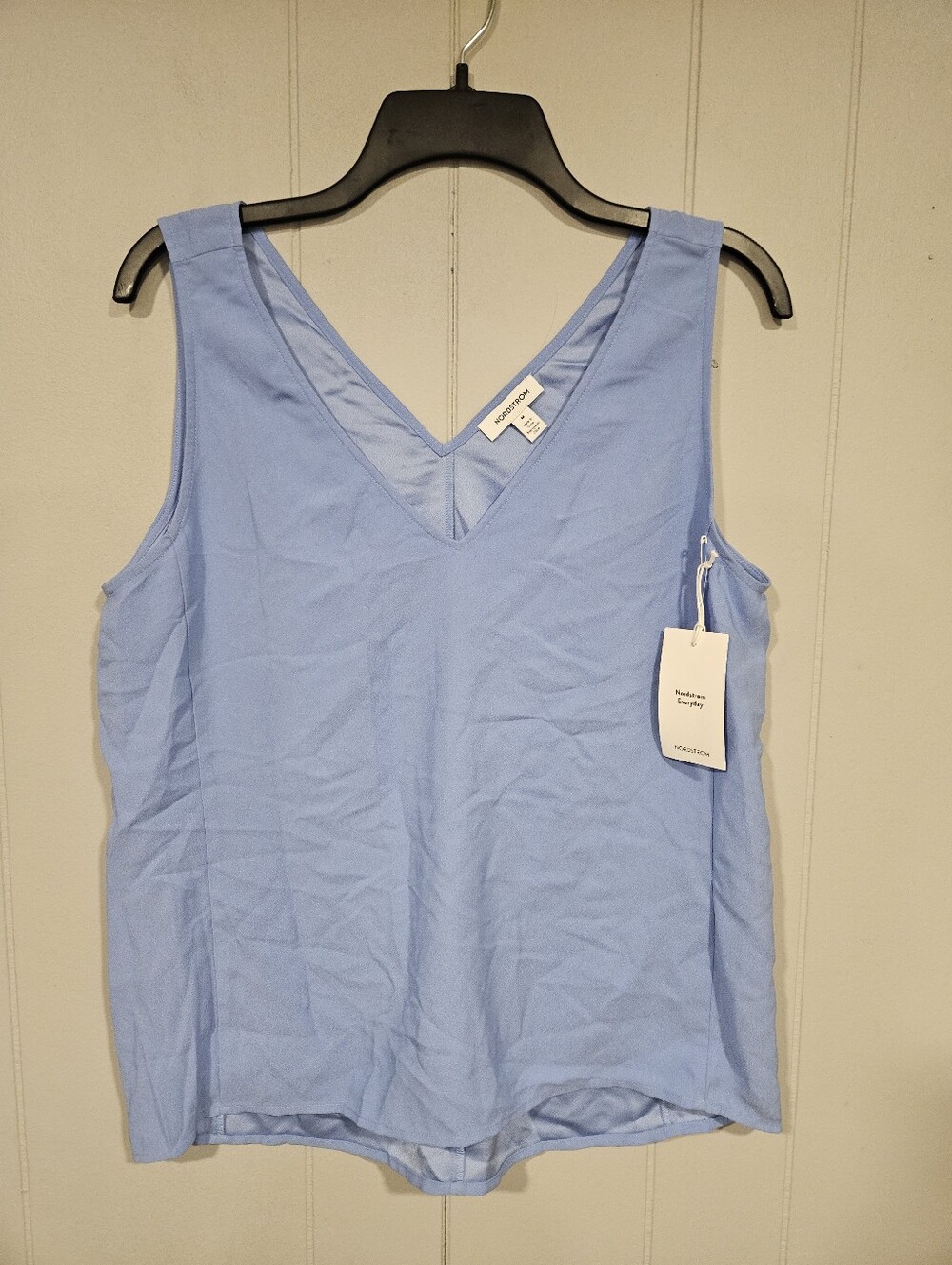 Nordstrom Women's Medium V-Neck Sleeveless Blouse Tank Cami Blue Work Office NWT